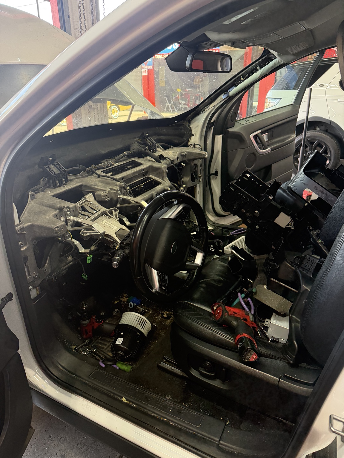 Vehicle interior dash teardown for diagnostics